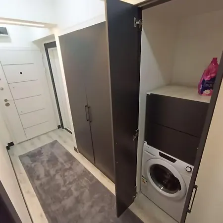 Apartment Very Luxry_3 Bath_3 Bathroom_garden *